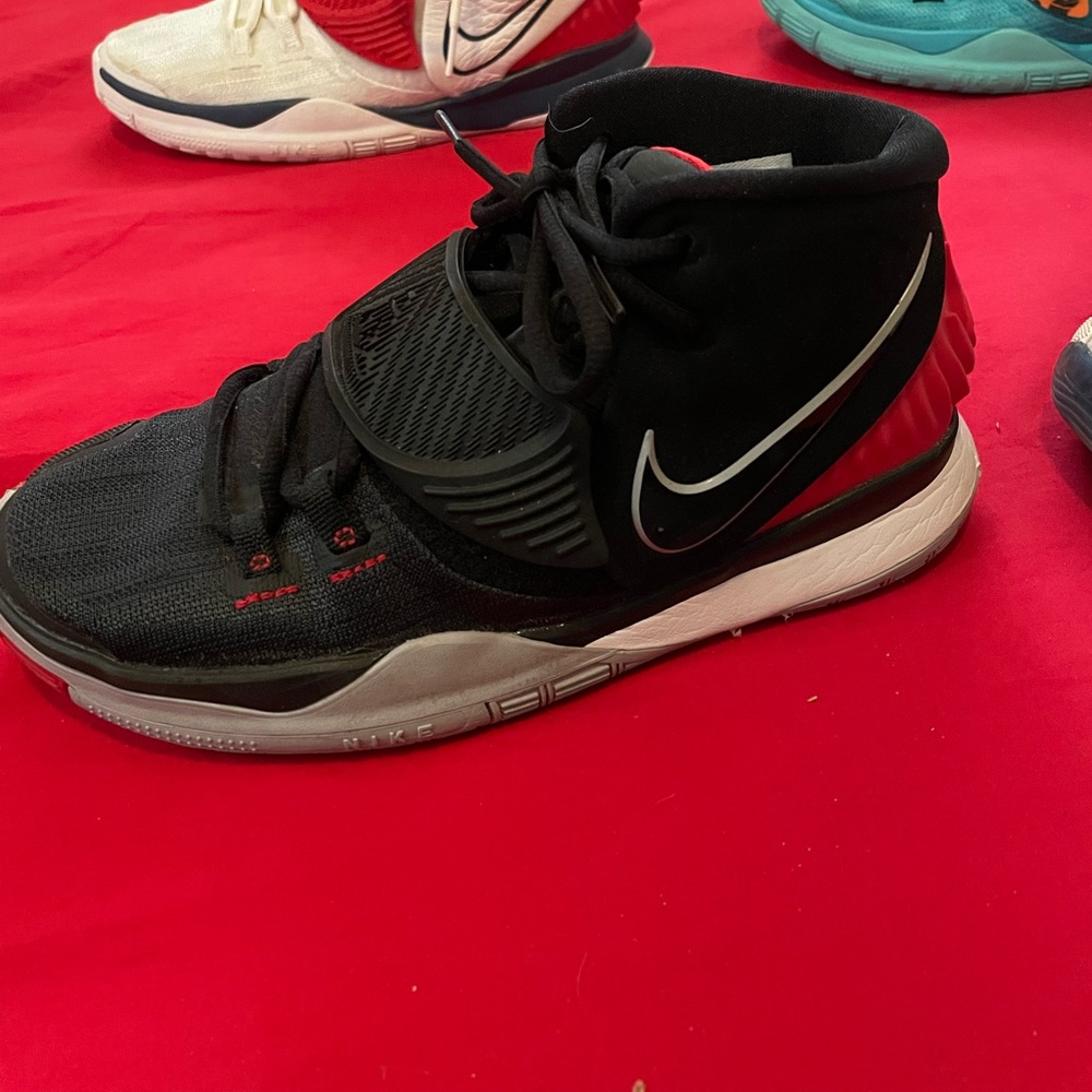 Kyrie 6